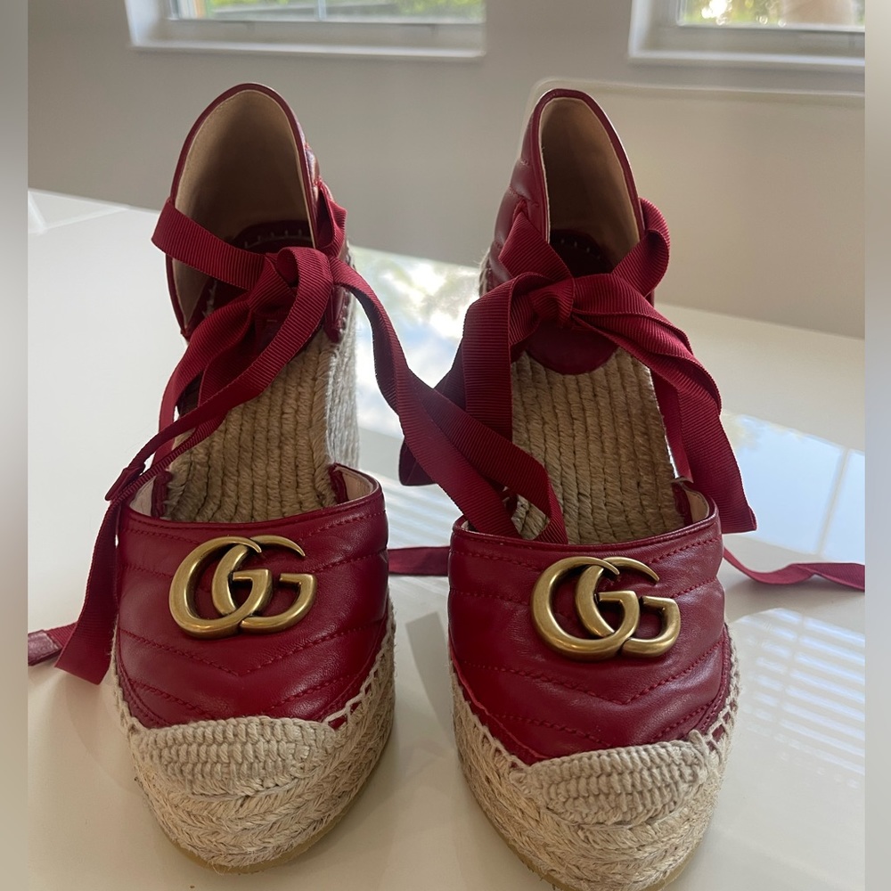 Red Gucci brand new wedges